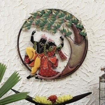 Radha Krishna In Ring
